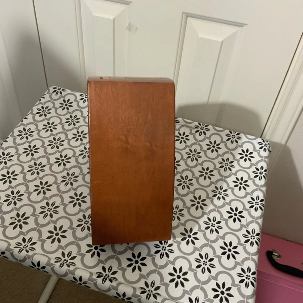 Calphalon 18 Slot Wood Knife Block.